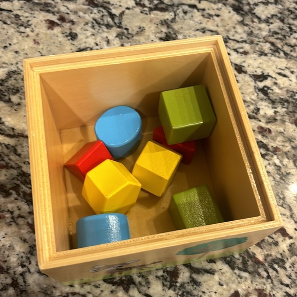 Wooden Block Toy - Picture 3 of 3